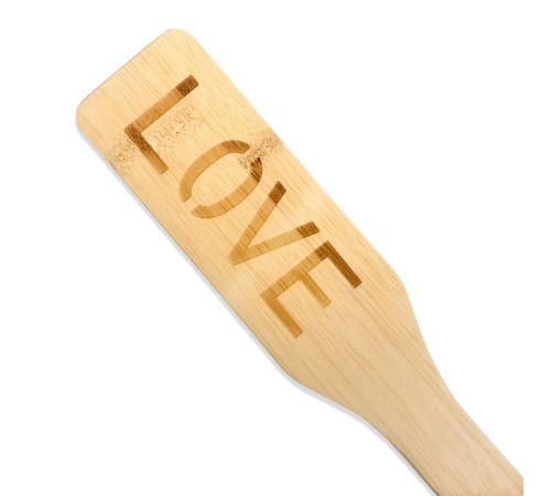 Шлепалка бамбуковая Love