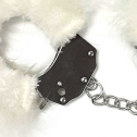 Наручники металеві Adrien Lastic Handcuffs White з білою пухнастою обробкою