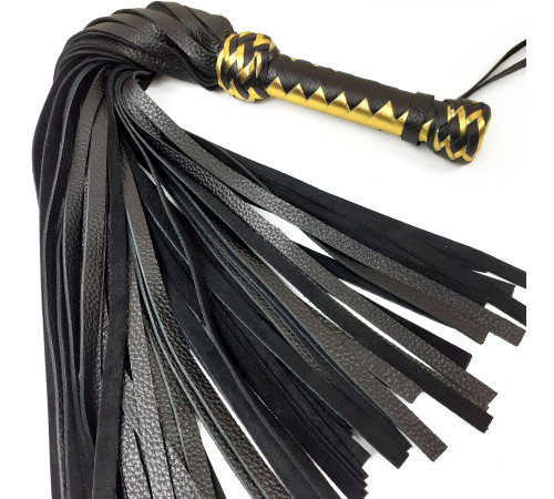 Черный флоггер классический с золотой рукоятью, натуральная кожа, 50 хвостов, по 50см, рукоятка 20см