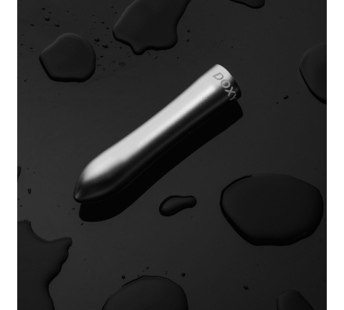 Мощная вибропуля DOXY SILVER в металлическом кейсе, ультрагладкая, 7 режимов