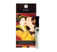 Стимулювальний блиск для губ Shunga LIPGLOSS – Sparkling Strawberry Wine (10 мл), ефект поколювання