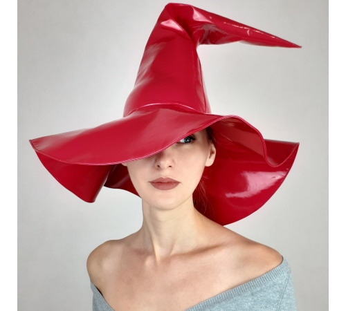 Шляпа ведьмы винил красный