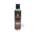Массажное масло DONA Kissable Massage Oil Strawberry Souffle (110 мл) можно для оральных ласк
