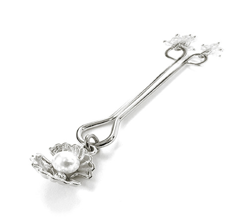 Зажим для клитора жемчужина с ракушкой и кристалами Art of Sex - Margie clit clamp, Серебро