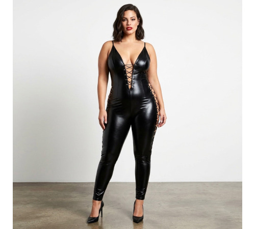 Сексуальный виниловый костюм Паяти