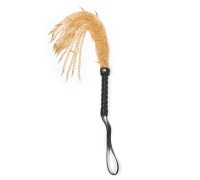 Флоггер с золотыми цепями и шипами