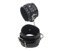 Поножи Chisa BEHAVE LUXURY FETISH Surrender ankle restraints