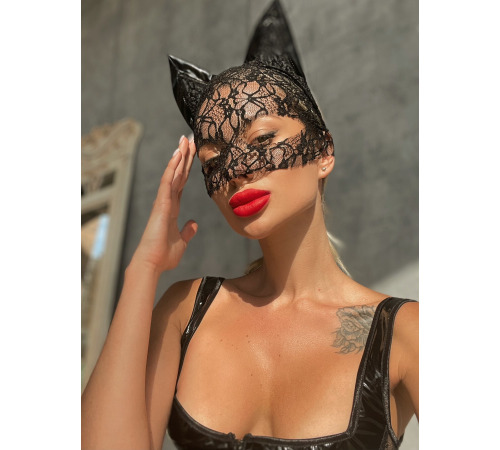 Мереживна маска 