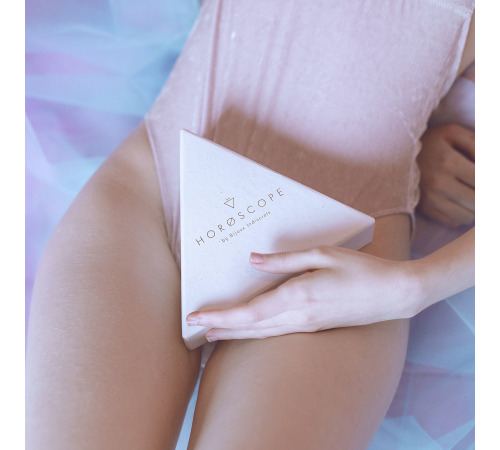 Набор Bijoux Indiscrets HOROSCOPE - Cancer (Рак) вибратор на палец, гель для клитора, подвеска