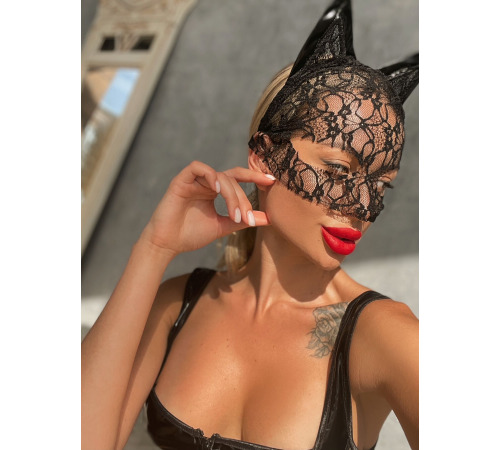 Мереживна маска 