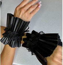 Плиссированные манжеты-наручники из кожзама