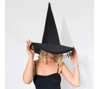 Чёрная ведьминская шляпа с бусинами – готический аксессуар на Хэллоуин