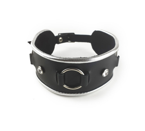 Нашийник з натуральної шкіри зі стразами та кільцем Art of Sex - Collar Ring