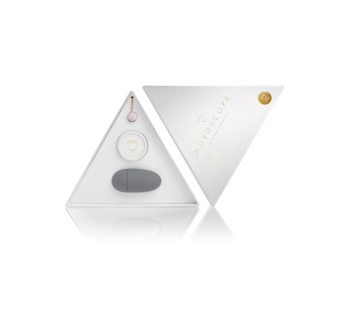 Набор Bijoux Indiscrets HOROSCOPE - Taurus (Телец) вибратор на палец, гель для клитора, подвеска