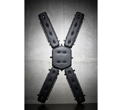 Андреевский крест Master Series: St. Andrew's Cross, крепится на стену