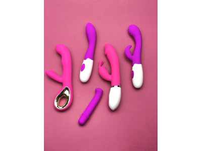 Вибраторы и фаллоимитаторы